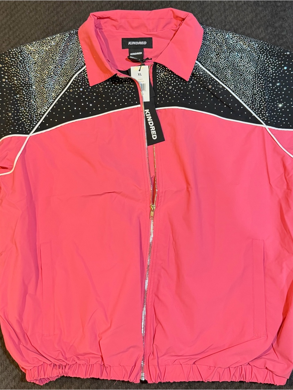 Kindred Men’s XLHot Pink Zip-Front Shortsleeve Jacket w/bling like small mirrors